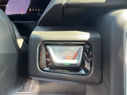 Certified 2025 GMC Yukon XL Denali AWD/4WD image 23