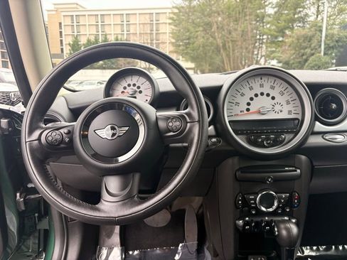 Used 2013 MINI Cooper Hardtop image 18