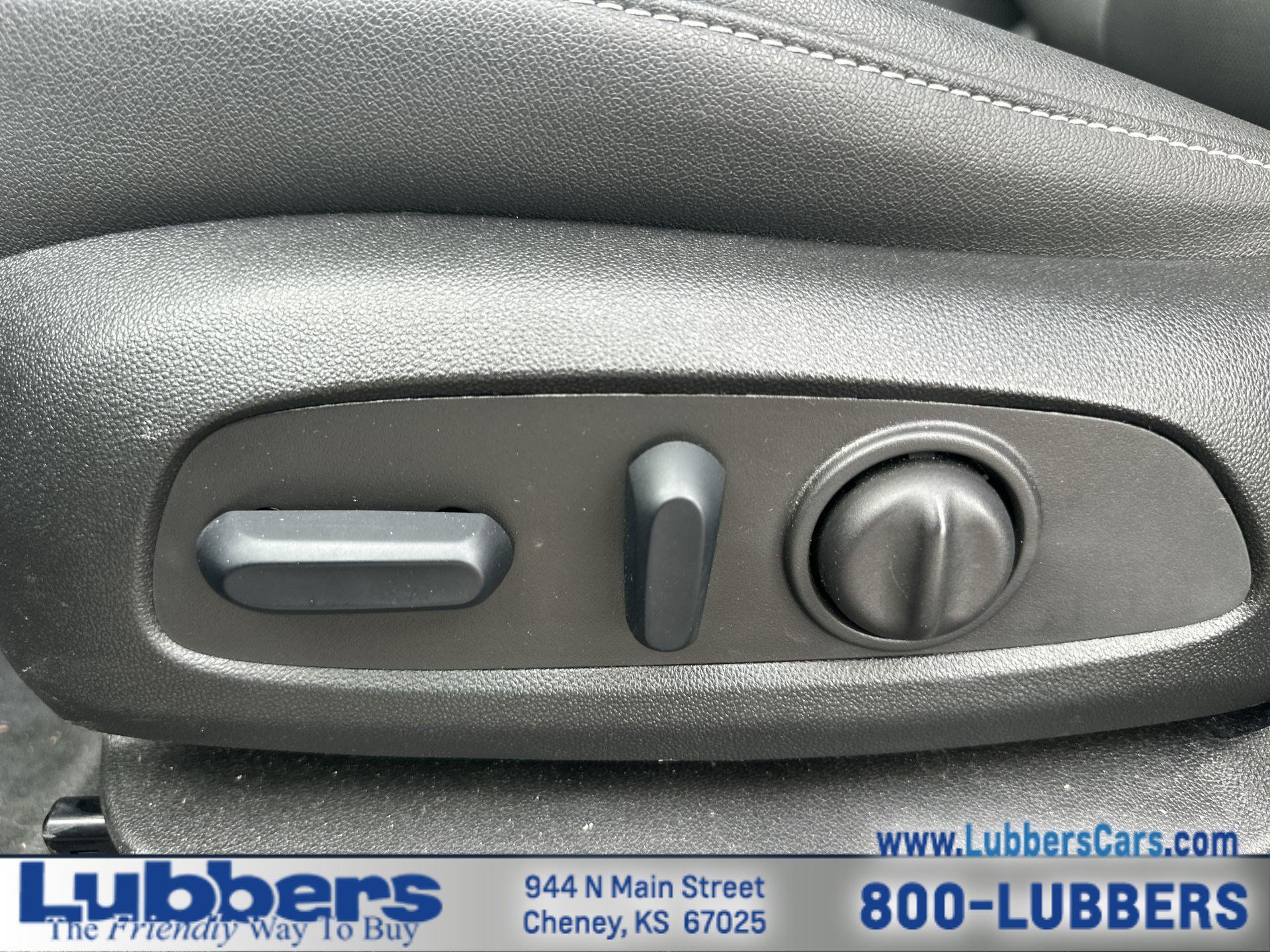 Used 2024 Chevrolet Blazer LT FWD image 12