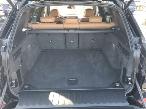 Used 2024 BMW X5 xDrive40i w/ Executive Package image 8