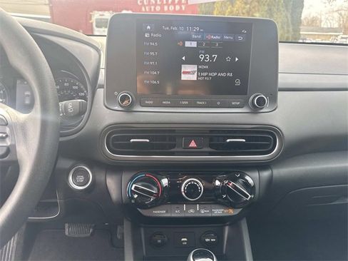 Certified 2023 Hyundai Kona SEL image 11