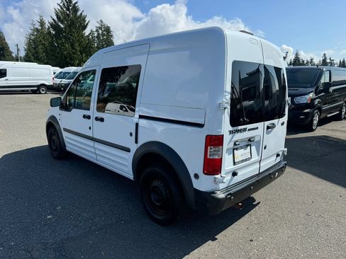 Used 2010 Ford Transit Connect XLT FWD image 2