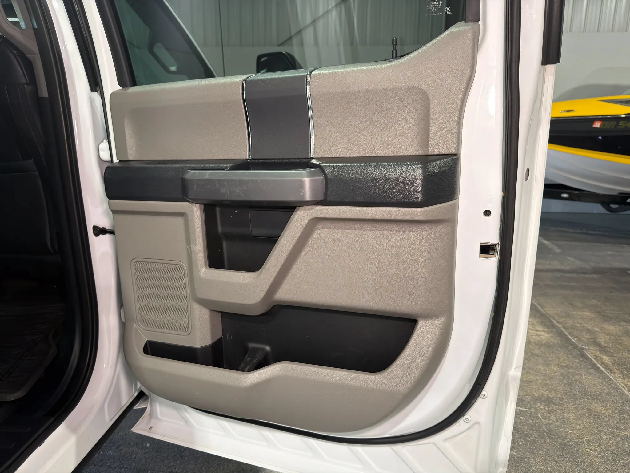 Used 2022 Ford F350 XLT w/ XLT Value Package AWD/4WD image 12