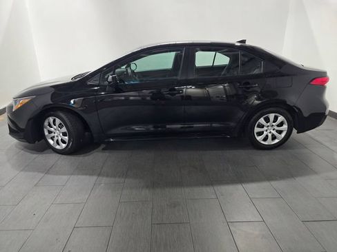 Used 2024 Toyota Corolla LE FWD image 2