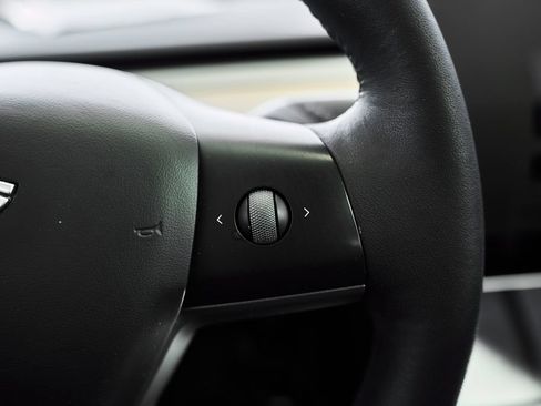 Used 2023 Tesla Model 3 Standard Range RWD image 18