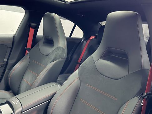 New 2025 Mercedes-Benz CLA 35 AMG 4MATIC image 23