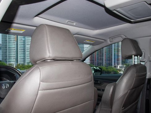 Certified 2018 Honda Odyssey Touring image 18