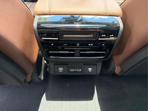 Used 2023 Acura MDX SH-AWD w/ Advance Package image 38