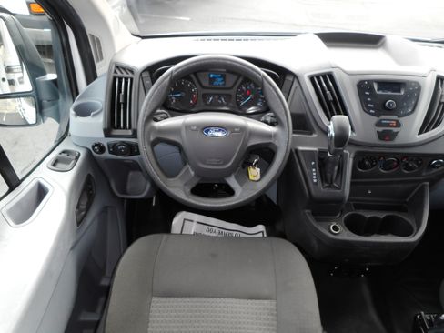 Used 2019 Ford Transit 250 148 Medium Roof RWD image 19