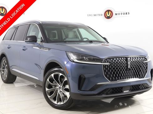 Used 2025 Lincoln Aviator Reserve w/ Illumination Package AWD/4WD image 1