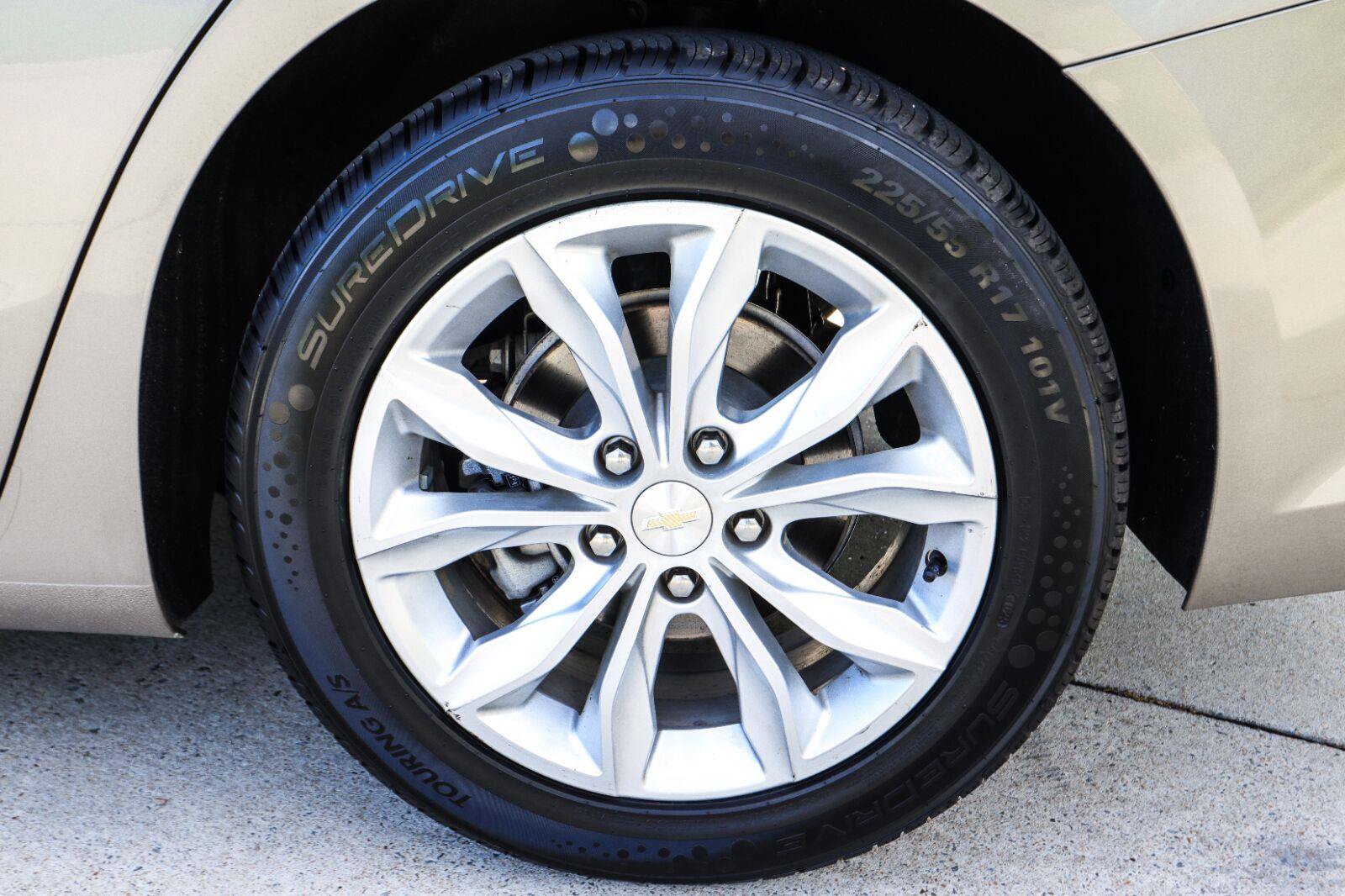 Used 2023 Chevrolet Malibu LT FWD image 23