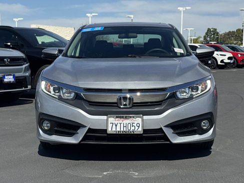 Certified 2017 Honda Civic EX-T image 8