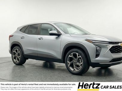 Used 2025 Chevrolet Trax LT