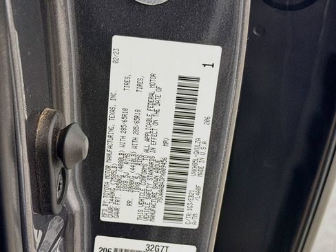 Used 2023 Toyota Sequoia TRD Pro AWD/4WD image 33