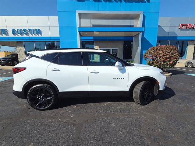 Used 2024 Chevrolet Blazer LT w/ Convenience Package FWD image 4