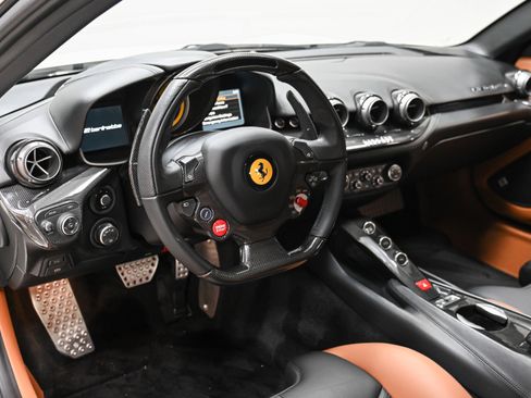 Used 2015 Ferrari F12 Berlinetta image 8