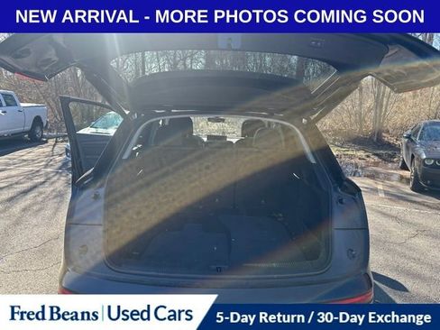 Used 2021 Audi Q5 2.0T Premium w/ Convenience Package image 13