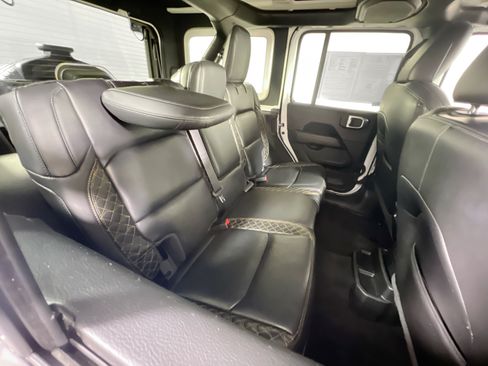 Used 2021 Jeep Wrangler Unlimited Sahara AWD/4WD image 26