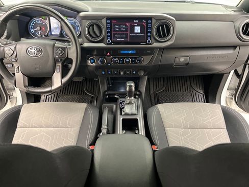 Used 2023 Toyota Tacoma TRD Off-Road w/ Technology Package AWD/4WD image 33