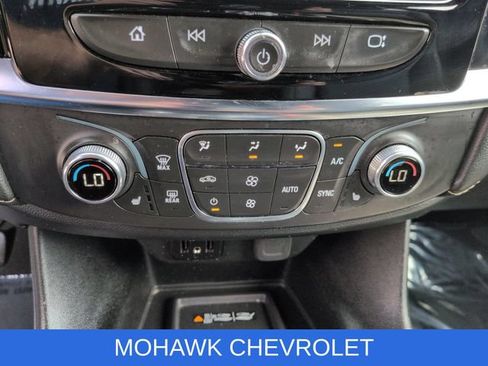 Used 2024 Chevrolet Traverse LT AWD/4WD image 18