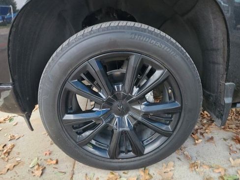 Used 2023 Chevrolet Silverado 1500 High Country w/ High Country Premium Package image 9