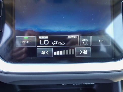 Certified 2024 Subaru Crosstrek 2.0i Premium AWD/4WD image 26