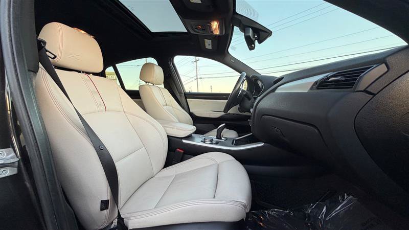 Used 2018 BMW X4 M40i AWD/4WD image 36