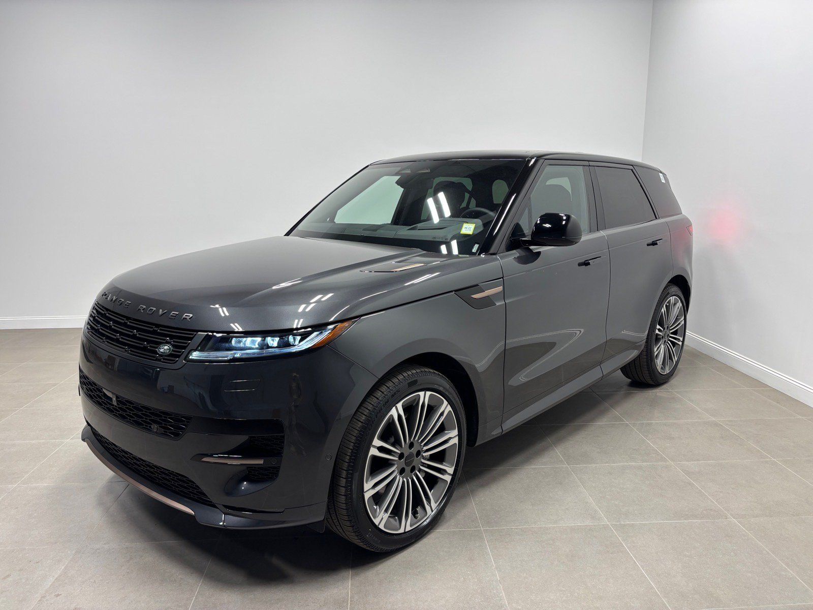 New 2026 Land Rover Range Rover Sport Dynamic SE AWD/4WD image 1