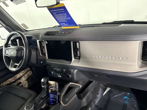Certified 2025 Ford Bronco Outer Banks AWD/4WD image 36