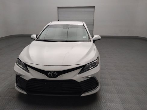 Used 2021 Toyota Camry LE FWD image 15
