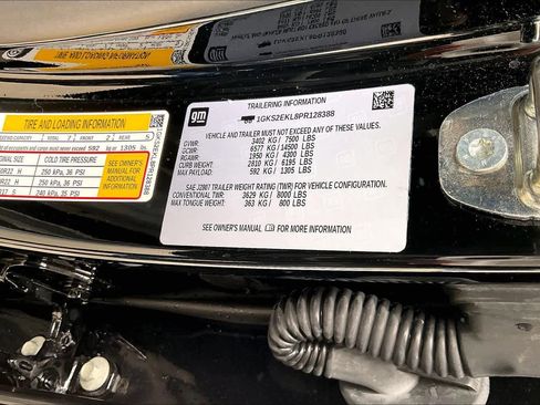 Used 2023 GMC Yukon Denali Ultimate image 32