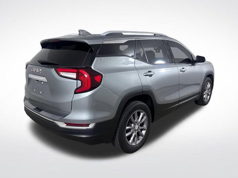 Used 2023 GMC Terrain SLT FWD image 3
