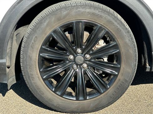 Used 2020 Ford Explorer Limited image 47