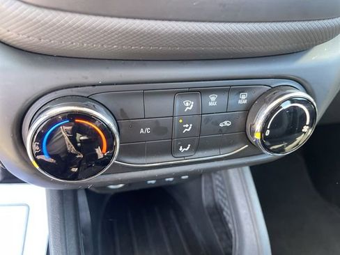 Used 2023 Chevrolet TrailBlazer LS AWD/4WD image 18