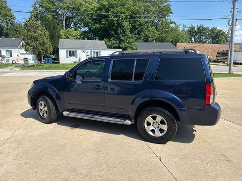 Used 2008 Nissan Pathfinder S AWD/4WD image 5