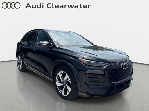 Certified 2025 Audi Q6 e-tron Prestige w/ 20" Wheel Package AWD/4WD image 6