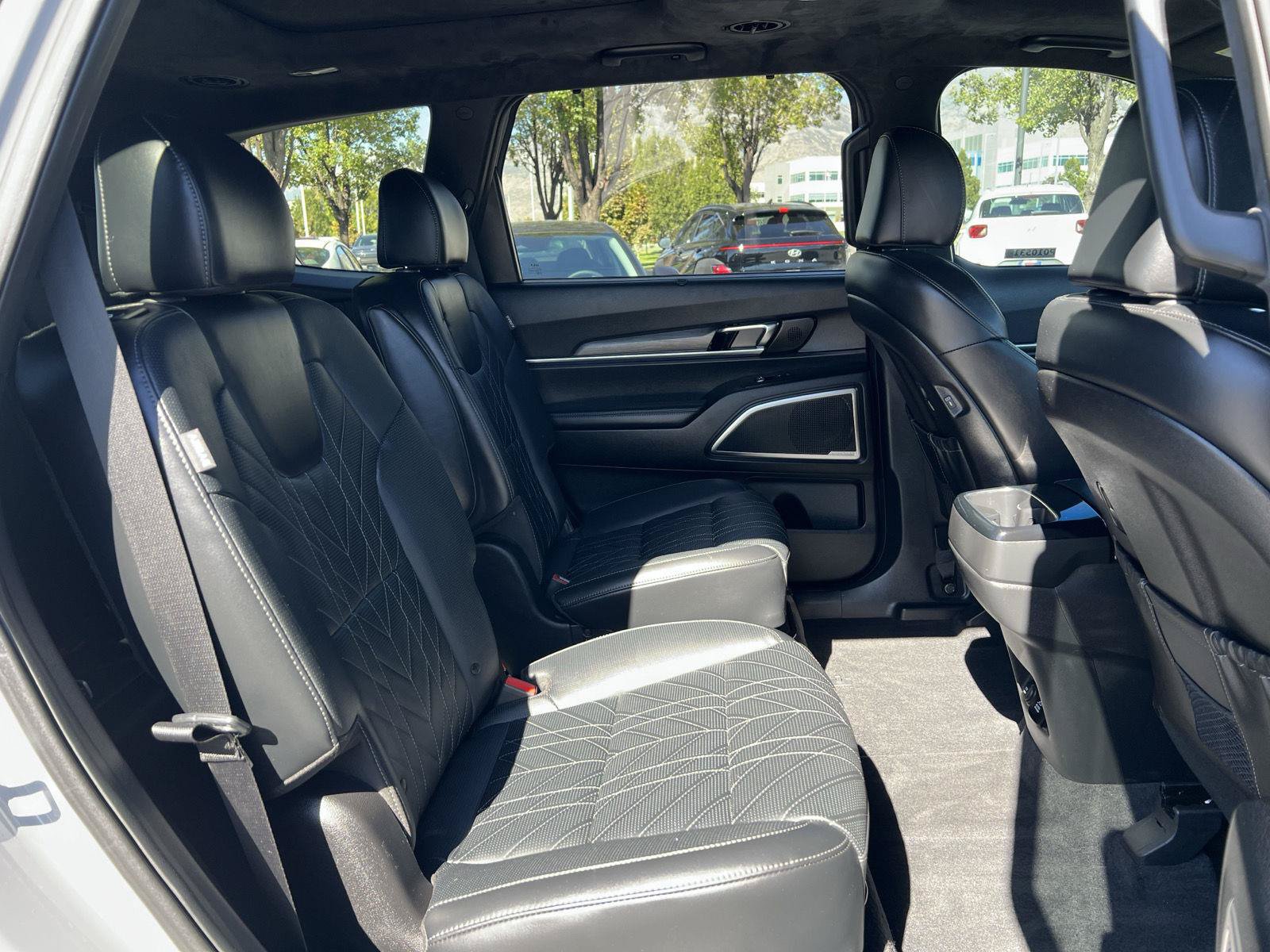 Used 2024 Kia Telluride SX Prestige X-Pro AWD/4WD image 5