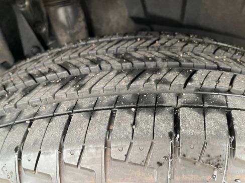 Used 2020 Toyota RAV4 XLE image 23