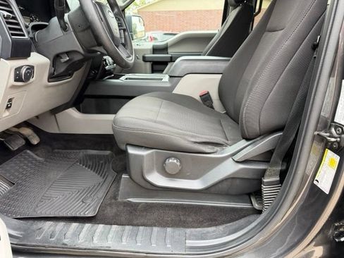 Used 2018 Ford F150 XL w/ Equipment Group 101A Mid AWD/4WD image 15