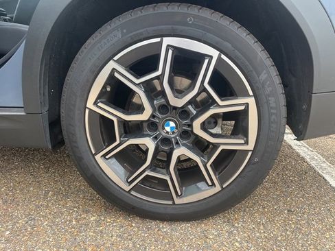 Used 2025 BMW X2 xDrive28i image 16