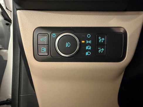 Certified 2021 Ford Escape Titanium FWD image 15