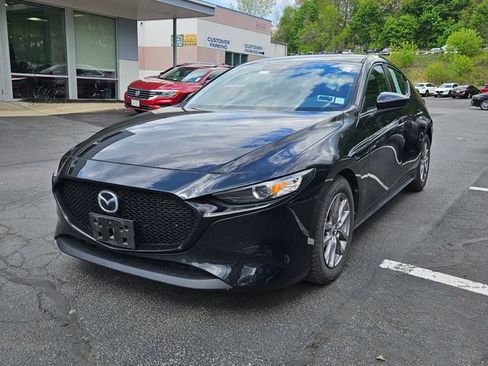 Used 2021 MAZDA MAZDA3 s FWD image 1