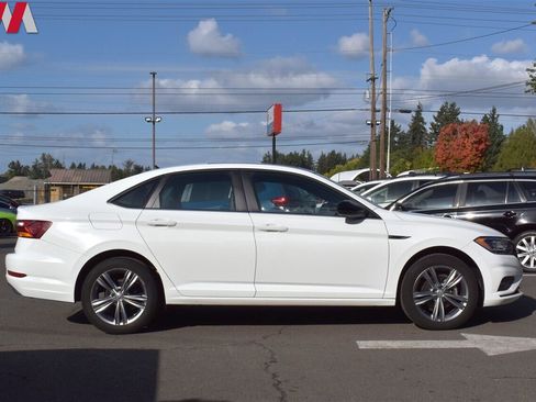 Used 2019 Volkswagen Jetta R-Line image 6