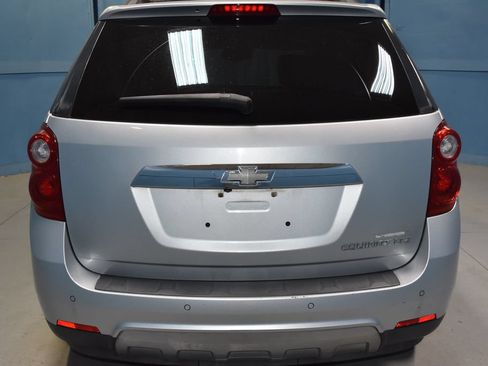 Used 2011 Chevrolet Equinox LTZ FWD image 25