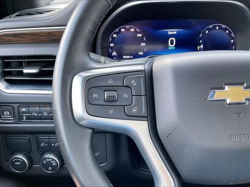 Used 2023 Chevrolet Suburban Premier RWD image 22
