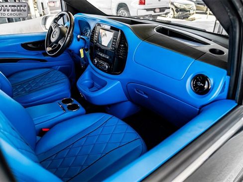 Used 2022 Mercedes-Benz Metris image 24