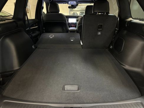 New 2025 Jeep Grand Cherokee Limited w/ Black Appearance Package image 14