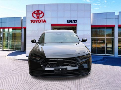 Used 2024 Honda Accord Sport image 11
