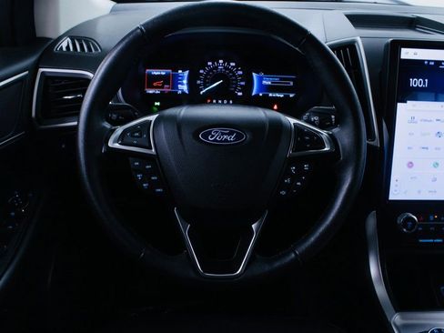 Used 2024 Ford Edge SEL image 8
