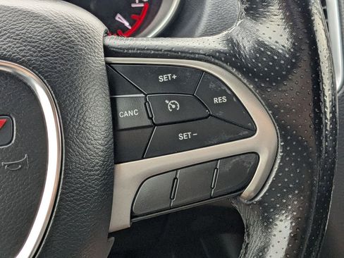 Used 2020 Dodge Durango SXT w/ 3rd Row Seating Group image 23